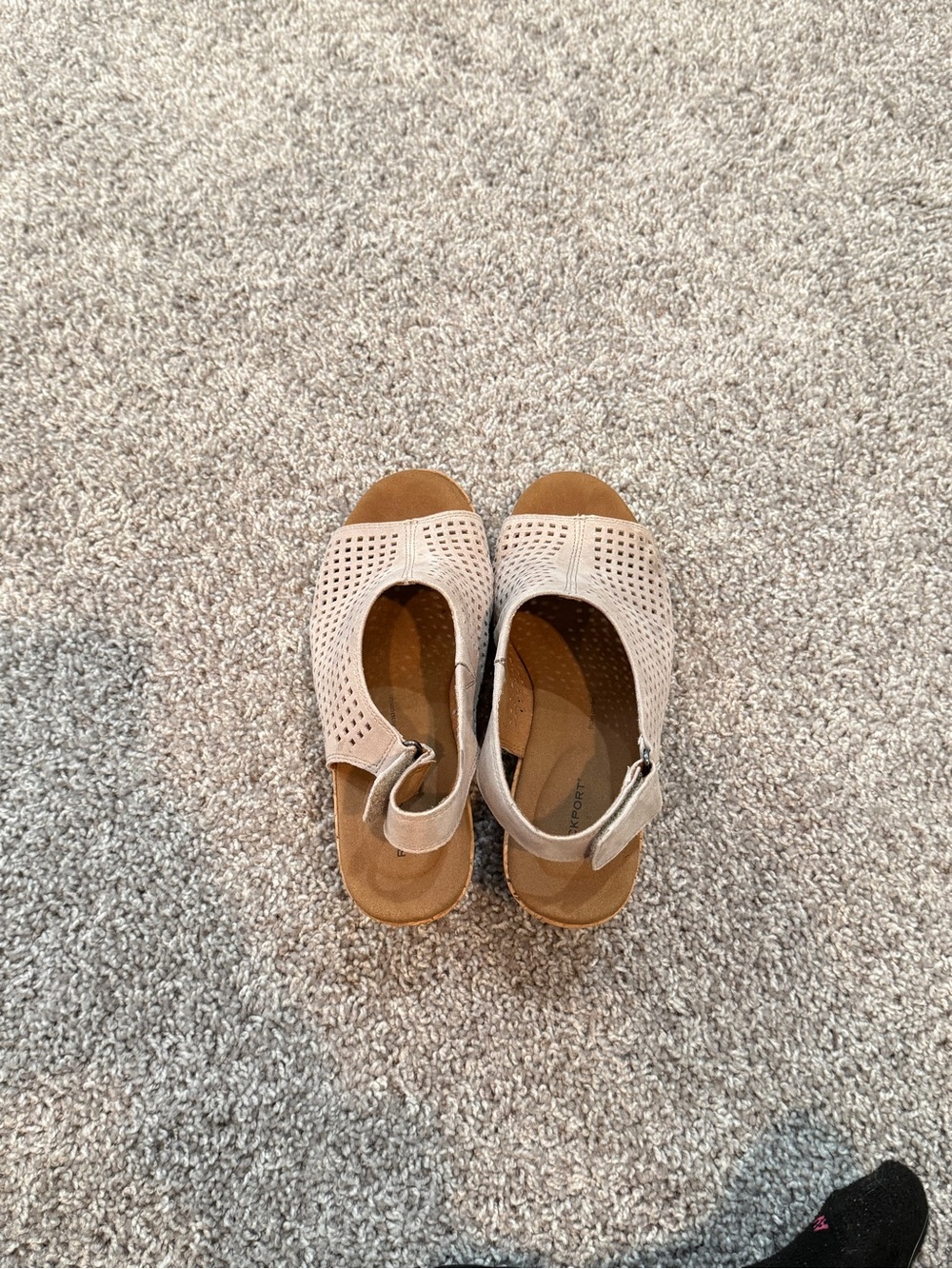 Rockport Wedge Sandals Size 9 Tan - Picture 2 of 5